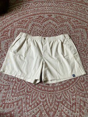 NWT Crown and Ivy Khaki Shorts